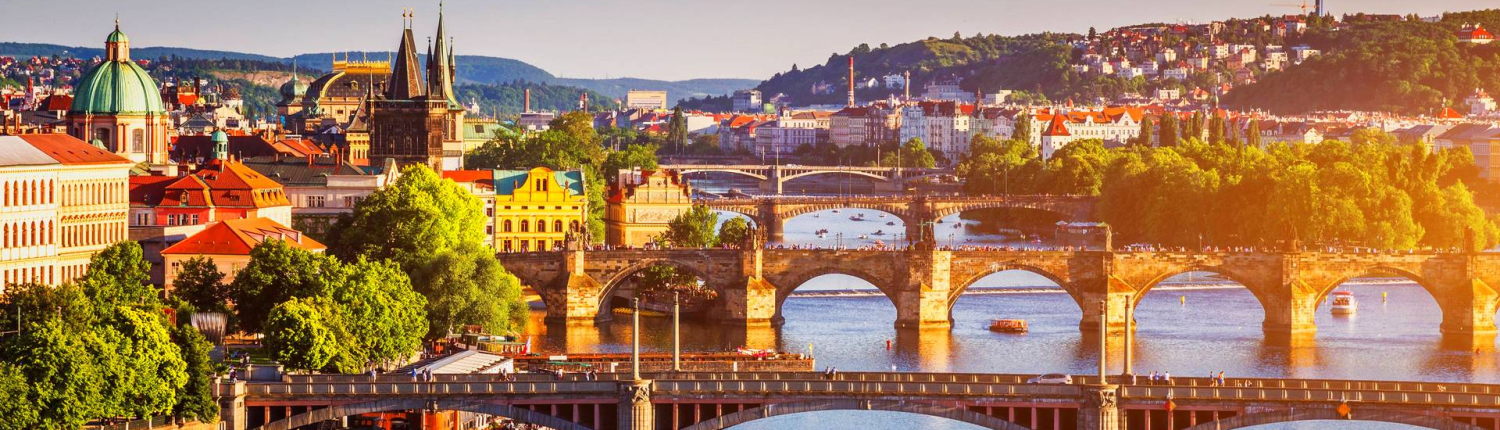 Scenic,Spring,Sunset,Aerial,View,Of,The,Old,Town,Pier